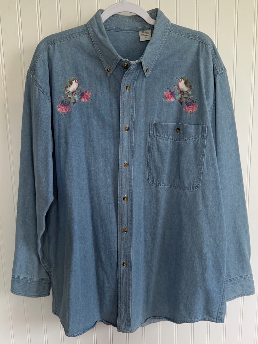 Blue Denim Women’s XL Button-Down Shirt 90’s Hummingbird Granny Chic Cottagecore